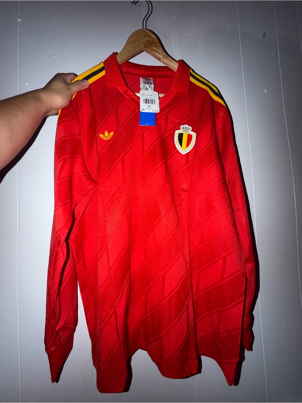 Men Adidas Belgium Long sleeve retro jersey Size XL